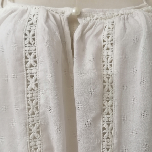 sz: M, white loose short sleeve top - Picture 3 of 5